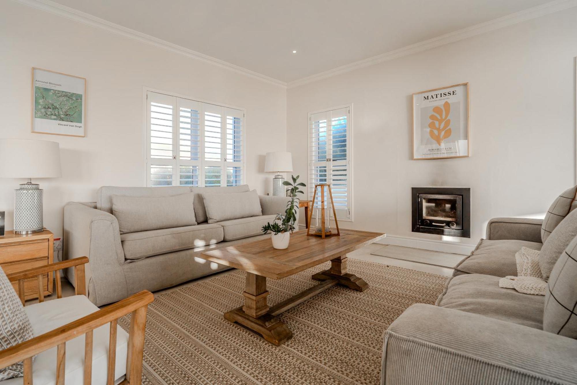 Yzer House